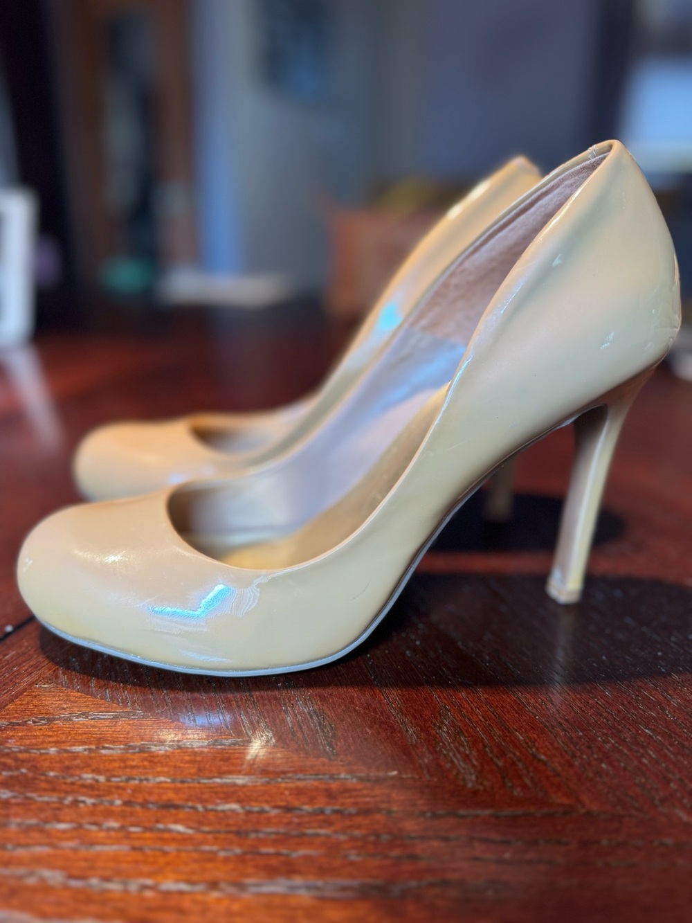 Jessica Simpson Classic Women’s Nude Beige Patent Round Toe Stilettos High Heels